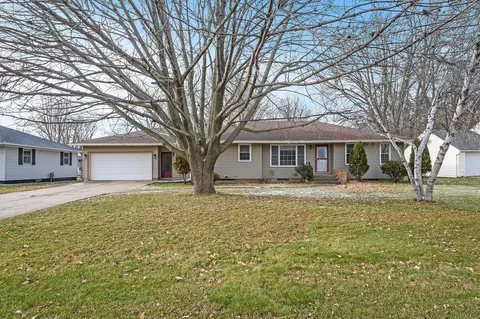 507 Central Ave S, Norwood Young America, MN 55397