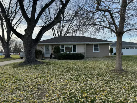 8824 Columbus Ave S, Bloomington, MN 55420