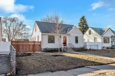 5005 Camden Ave N, Minneapolis, MN 55430