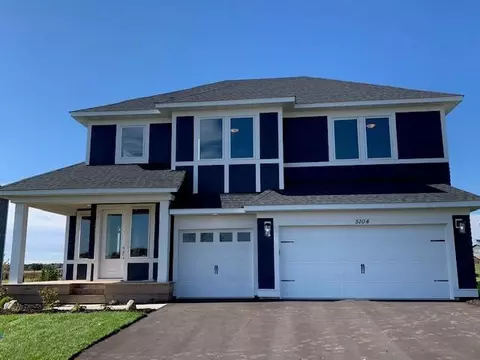 5104 Coronado Dr, Woodbury, MN 55129