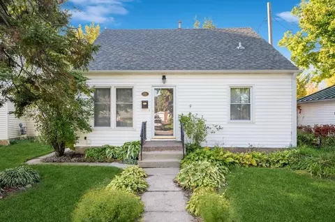 1281 Alameda St, Saint Paul, MN 55117