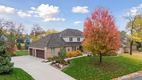 6980 Sand Ridge Rd, Eden Prairie, MN 55346