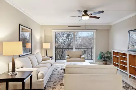 210 W Grant St #615, Minneapolis, MN 55403