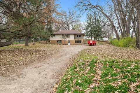 941 Gershwin Ave N, Oakdale, MN 55128