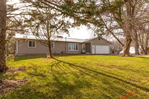 507 E Main St, Dodge Center, MN 55927