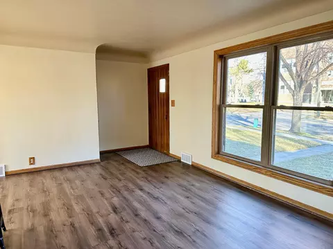 508 Julii St, Willmar, MN 56201 photo 9
