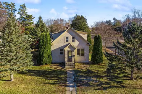 344 Birch St S, Cambridge, MN 55008
