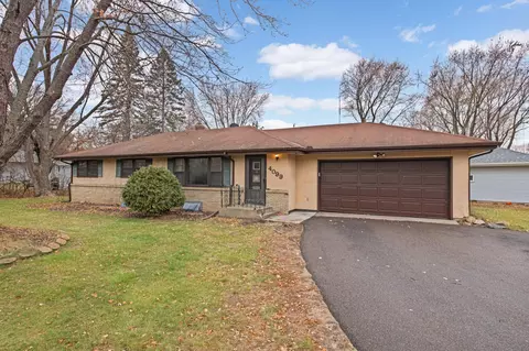 4099 Hodgson Rd, Shoreview, MN 55126