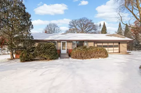 303 Dennison Ave, Shoreview, MN 55126