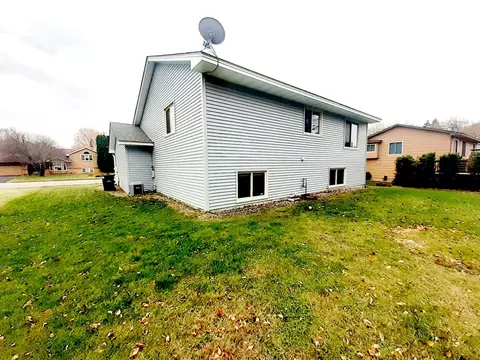 4357 Lexington Pointe Pkwy, Eagan, MN 55123 photo 17