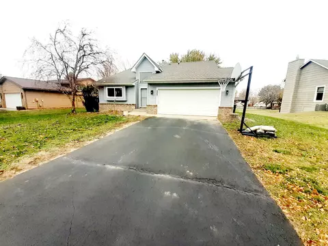 4357 Lexington Pointe Pkwy, Eagan, MN 55123 photo 16