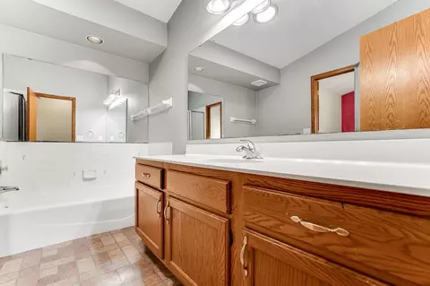 4357 Lexington Pointe Pkwy, Eagan, MN 55123 photo 7