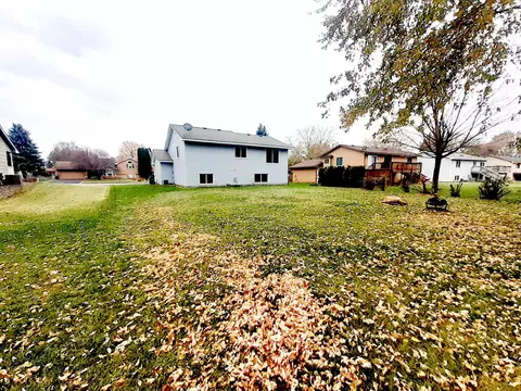 4357 Lexington Pointe Pkwy, Eagan, MN 55123 photo 18