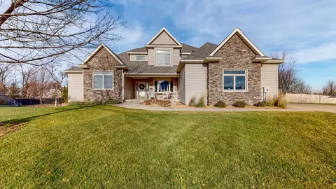 101 Prairie Stone Ct SE, Stewartville, MN 55976