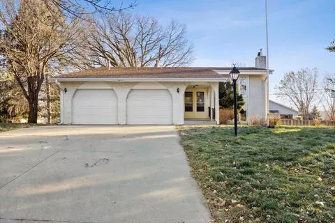 9910 161st St W, Lakeville, MN 55044