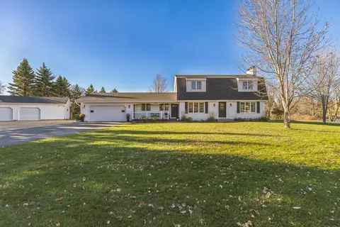 12795 S Robert Trl, Rosemount, MN 55068
