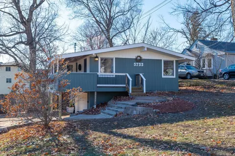 5733 Sunset Rd, Mound, MN 55364