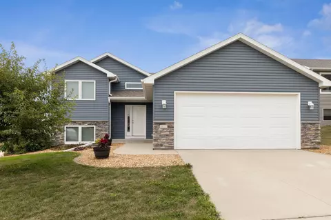 4605 Alan Ln NW, Rochester, MN 55901