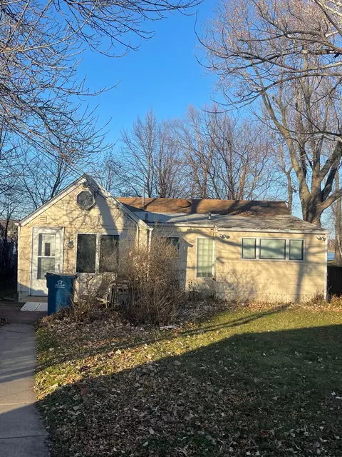 1448 Baldur Park Rd, Wayzata, MN 55391