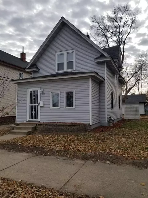 317 23rd Ave N, Minneapolis, MN 55411