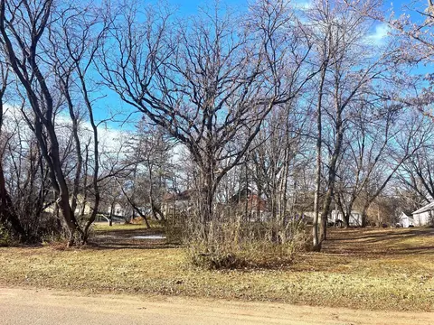 8 2nd Street Southwest, Crosby, MN 56441