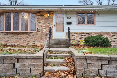 1396 Hoyt Ave E, Saint Paul, MN 55106