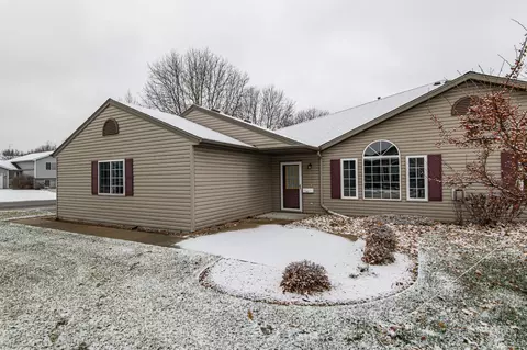 3307 48th St NW, Rochester, MN 55901