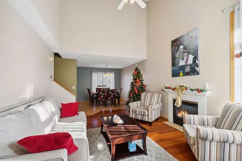 9803 Hamlet Ave S, Cottage Grove, MN 55016