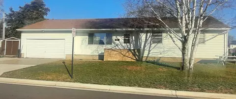 311 6th Ave S, Saint James, MN 56081