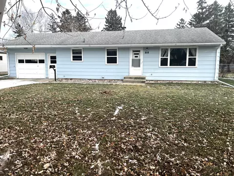 818 Foss Ave N, Fosston, MN 56542