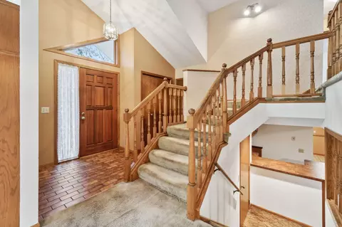 859 90th Ave NW, Coon Rapids, MN 55433
