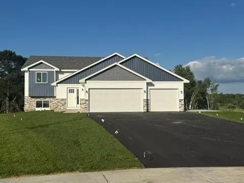 37595 Greenwich Ct, North Branch, MN 55056
