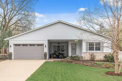5645 Saint Croix Ave N, Golden Valley, MN 55422