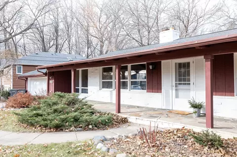 7017 Dakota Ave, Chanhassen, MN 55317