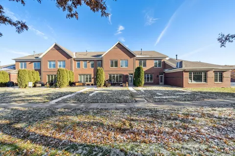 375 Valley Cmns, Hudson, WI 54016