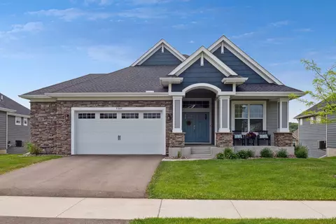 7245 Pearl Dr, Chanhassen, MN 55317