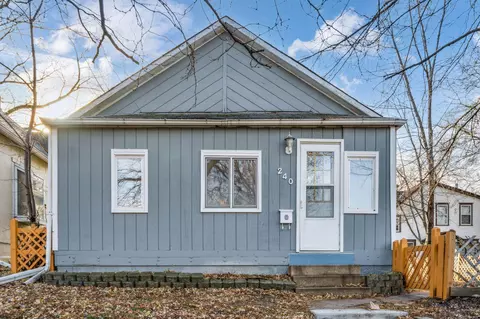 240 Annapolis St E, West Saint Paul, MN 55118