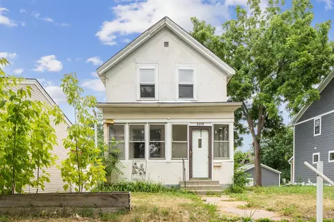 2210 James Ave N, Minneapolis, MN 55411