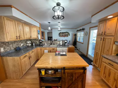 332 N Spring Ave, Springfield, MN 56087 photo 24