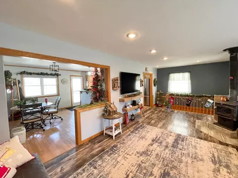 332 N Spring Ave, Springfield, MN 56087 photo 12