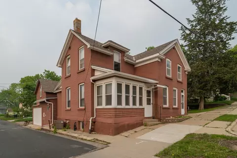 520 E Mulberry St, Mankato, MN 56001