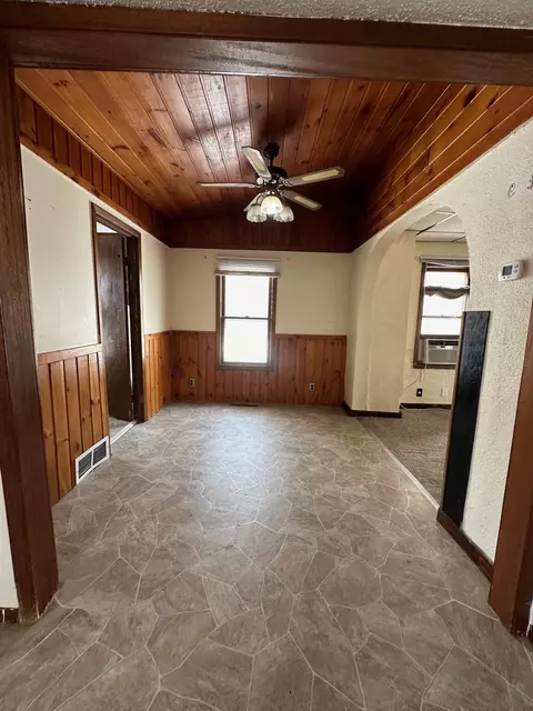 416 S Cedar St, Royalton, MN 56373