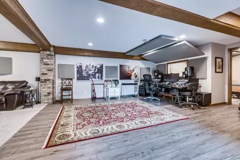 2366 Maple Ln E, Maplewood, MN 55109 photo 17