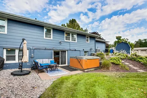 2366 Maple Ln E, Maplewood, MN 55109 photo 32