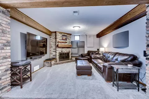 2366 Maple Ln E, Maplewood, MN 55109 photo 18
