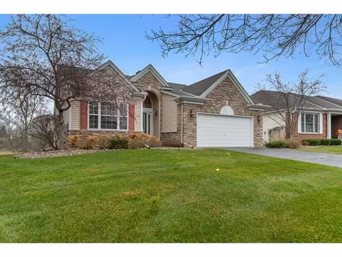 6933 Newbury Rd, Woodbury, MN 55125