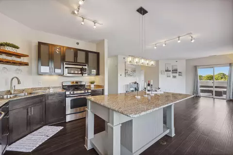 3000 Raleigh Ave #403, Saint Louis Park, MN 55416