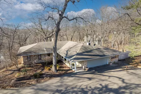 2865 Breezy Heights Rd, Woodland, MN 55391