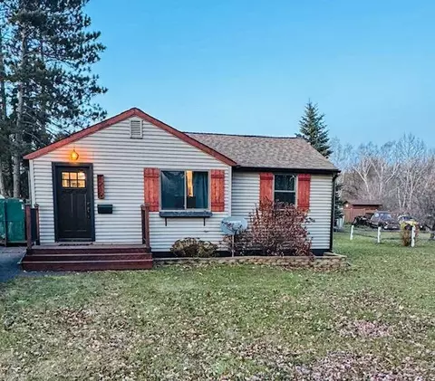1219 Carlton Ave W, Cloquet, MN 55720
