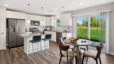 1055 Jubert Dr, Medina, MN 55340